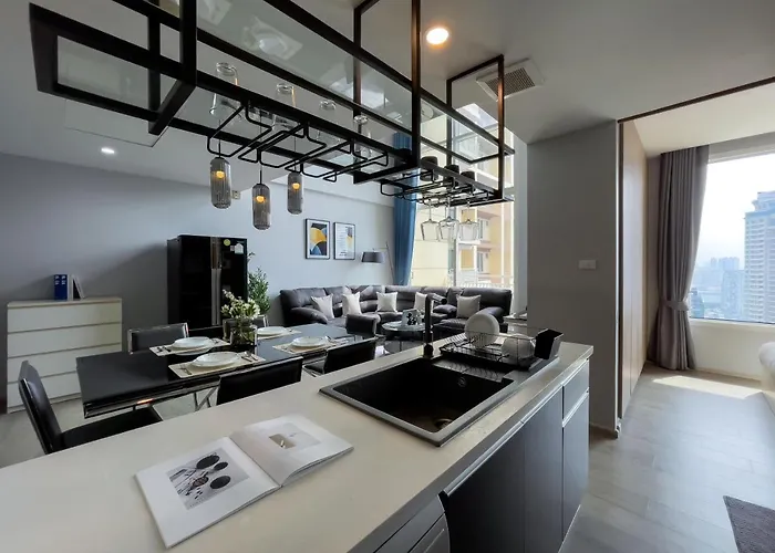 公寓 Near Bts • Duplex 110 Sqm • Pool&sauna • Sontana *