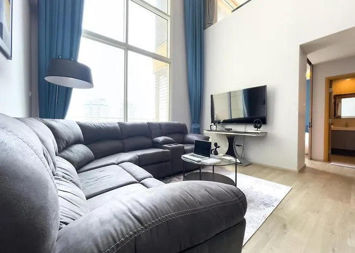 Near Bts • Duplex 110 Sqm • Pool&sauna • Sontana 曼谷