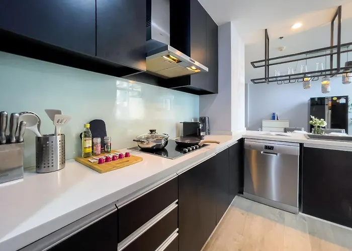 公寓 Near Bts • Duplex 110 Sqm • Pool&sauna • Sontana