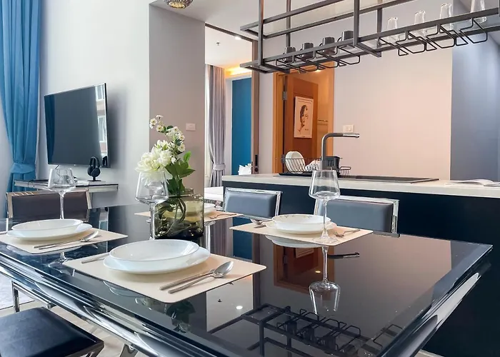 公寓 Near Bts • Duplex 110 Sqm • Pool&sauna • Sontana