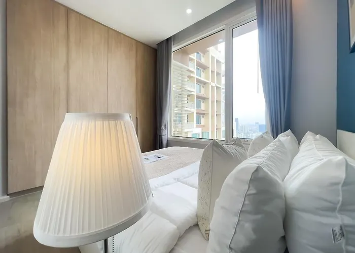 Near Bts • Duplex 110 Sqm • Pool&sauna • Sontana 公寓 曼谷