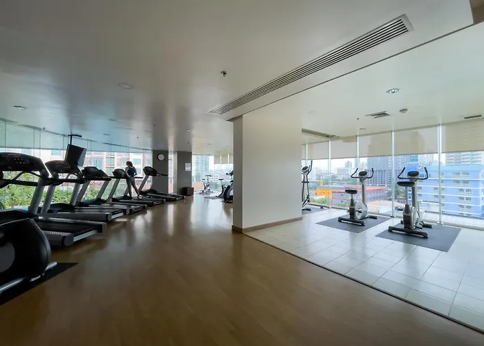 公寓 Near Bts • Duplex 110 Sqm • Pool&sauna • Sontana 曼谷